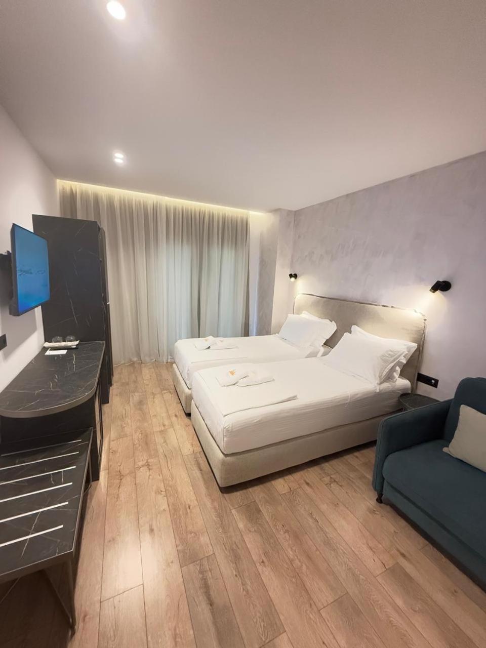 The Queen'S Lion Premium Hotel Sarandë Eksteriør bilde