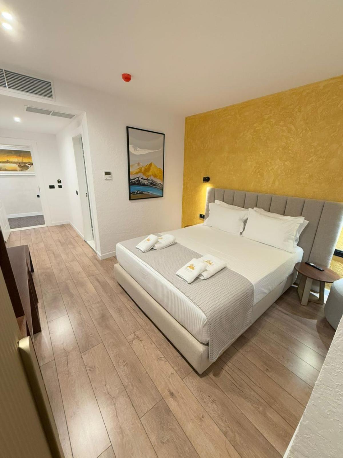The Queen'S Lion Premium Hotel Sarandë Eksteriør bilde