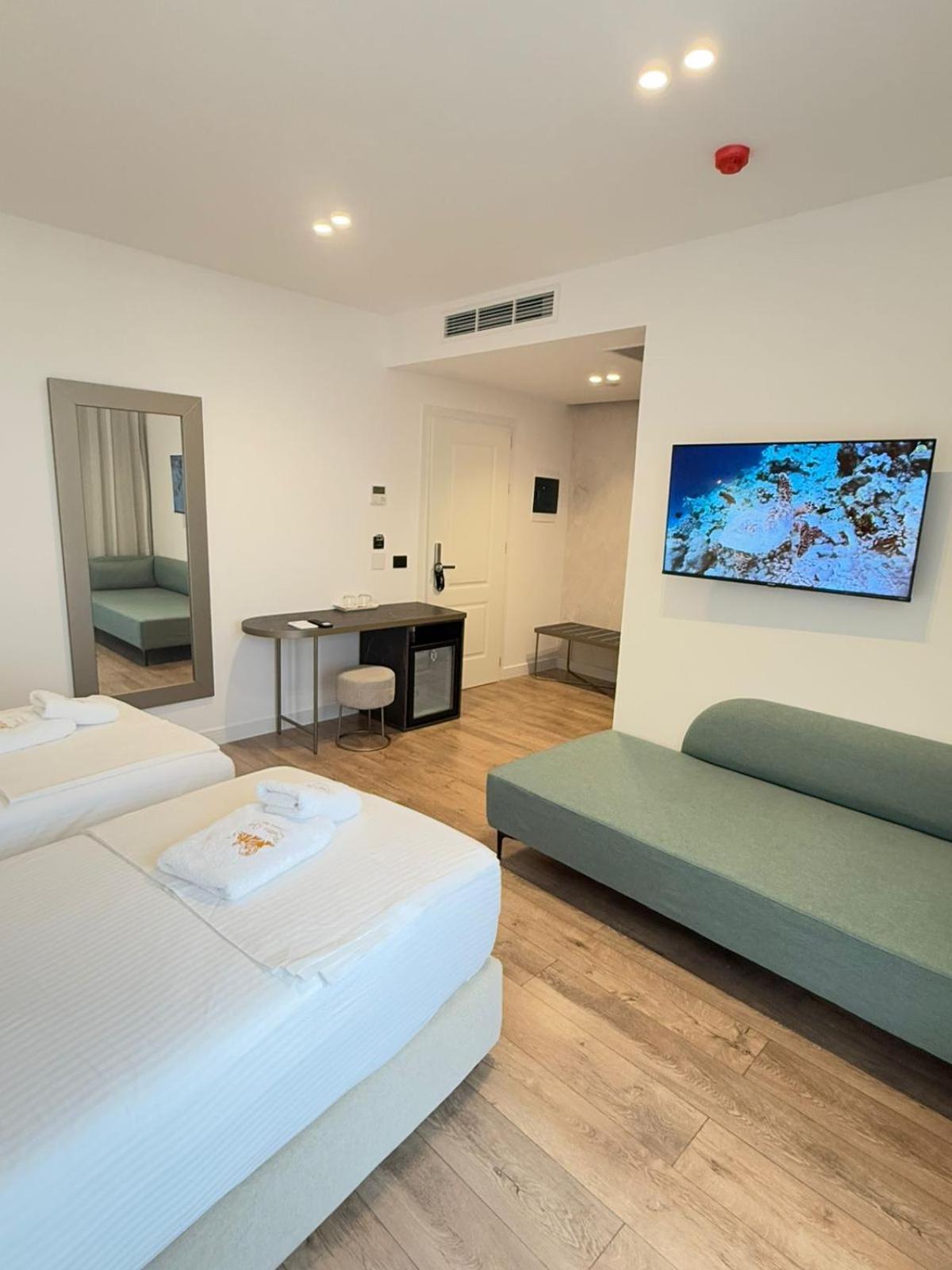 The Queen'S Lion Premium Hotel Sarandë Eksteriør bilde
