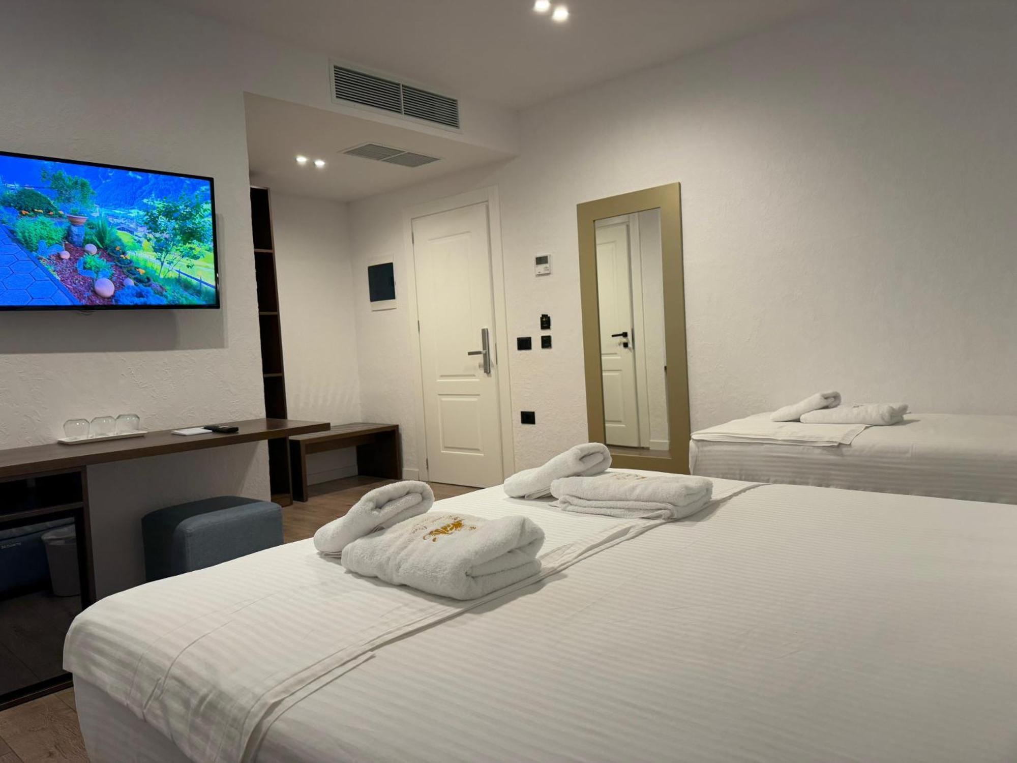 The Queen'S Lion Premium Hotel Sarandë Eksteriør bilde