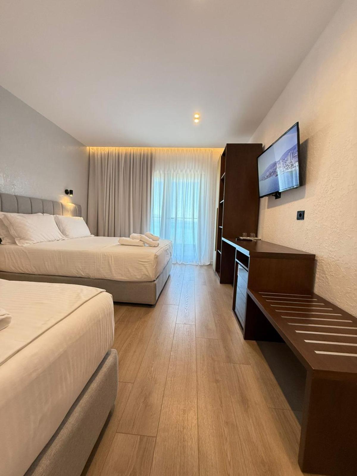 The Queen'S Lion Premium Hotel Sarandë Eksteriør bilde